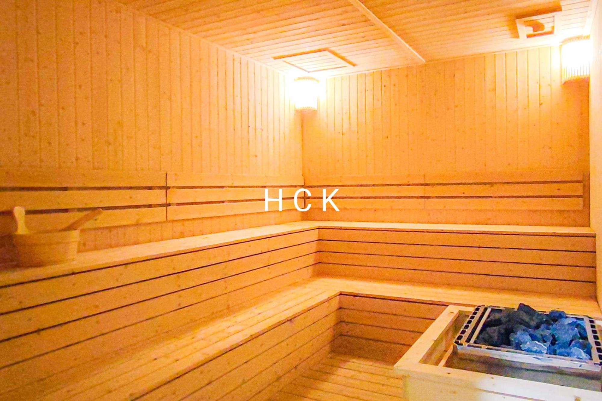 Dazzling Balcony At Trion 2 By Hck