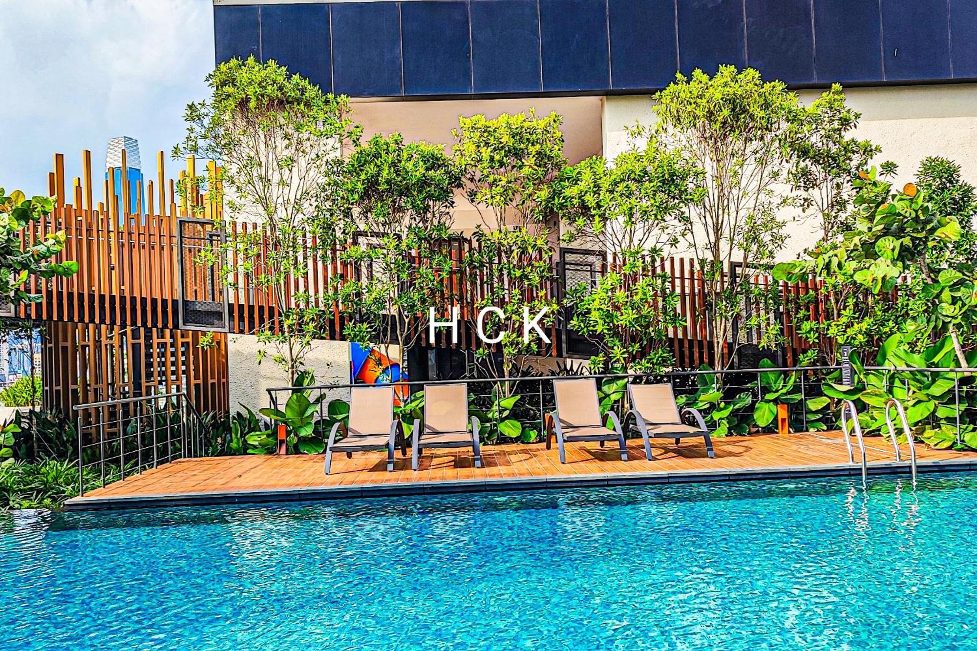 Dazzling Balcony At Trion 2 By Hck Pangsapuri