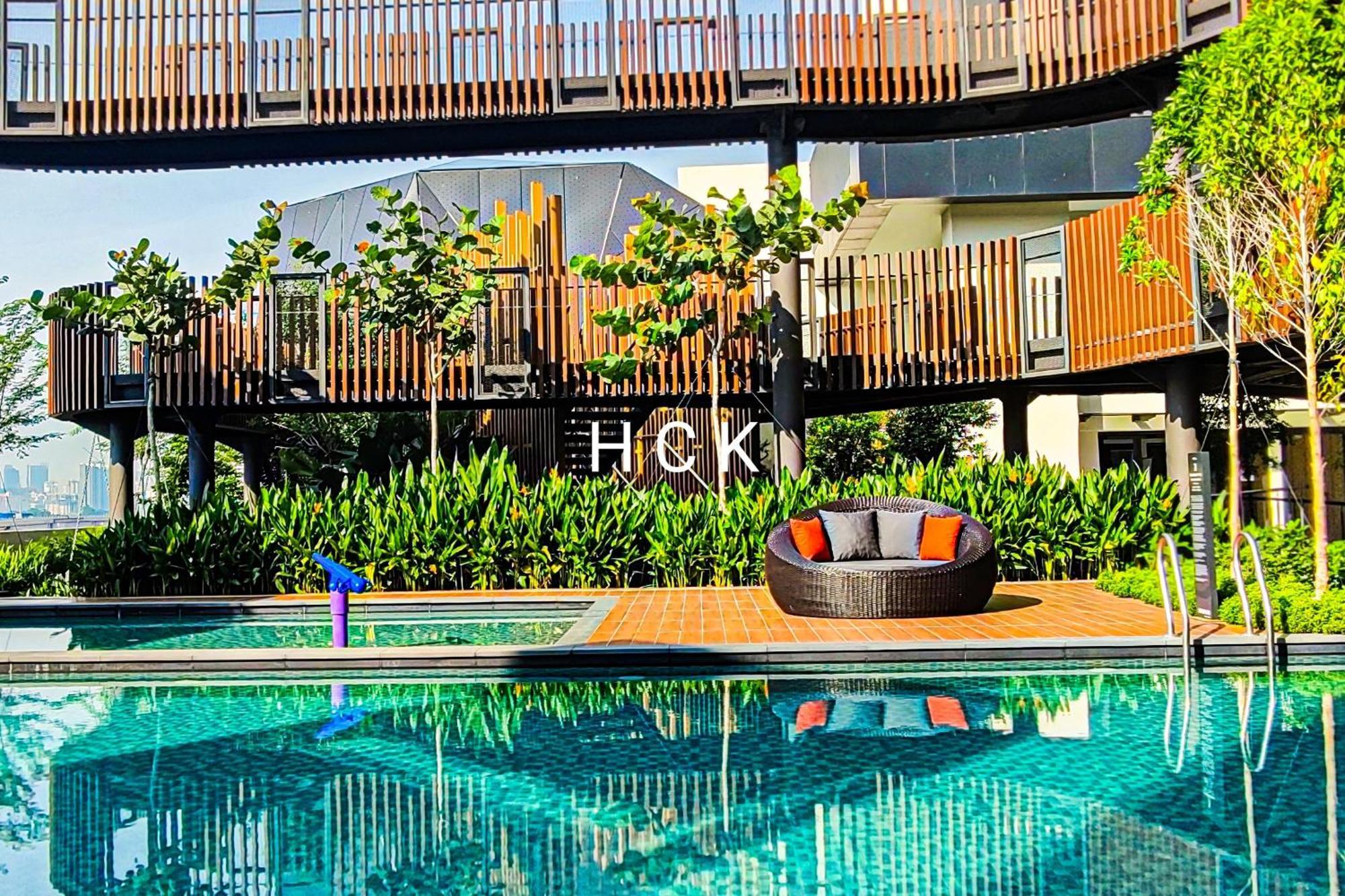 Dazzling Balcony At Trion 2 By Hck *